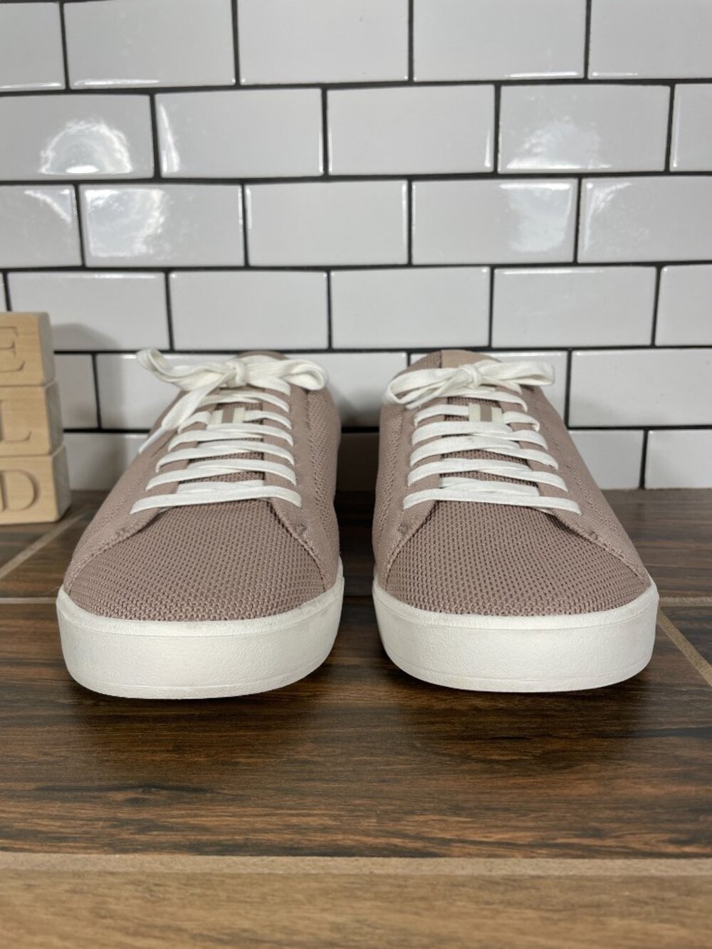 Kizik Irvine Shoes Womens Size 9.5 Wide 2E Taupe Hands Free Casual Sneakers - Picture 2 of 13